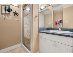 Dining room - 129 N Mccarthy Boulevard, Regina, SK S4R5S2 Photo 2