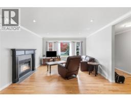 5726 Brookwood Dr, Image 3