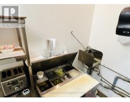 243 7181 Yonge Street, Markham, ON L3T0C7 Photo 5