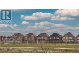 Kitchen - 17 Lacrosse Trail, Vaughan, ON L4H4S7 Photo 3