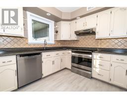 Bath (# pieces 1-6) - 8472 West Bay Road, Sampsonville, NS B0E3B0 Photo 4