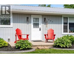 Bedroom - 197 Cedar Drive, Turkey Point, ON N0E1T0 Photo 3