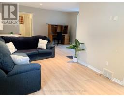 Kitchen - 14 Antrim Street, St Thomas, ON N5P1S3 Photo 3