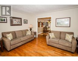 Dining room - 15 Balcarres Road, London North, ON N5X2H5 Photo 4