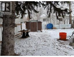 Bedroom - B 17 1455 9th Avenue Ne, Moose Jaw, SK S6J1C6 Photo 5