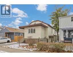 Living room - 1644 Ford Boulevard, Windsor, ON N8T2E1 Photo 3