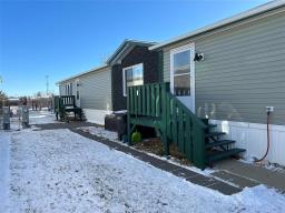 Primary Bedroom - 201 Glendale Bay, Brandon, MB R7C1E2 Photo 2
