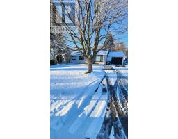 Bedroom - 7978 Main Street, Adjalatosorontio, ON L0M1J0 Photo 2