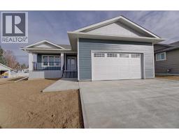 Dining room - 209 3 Street, Hays, AB T0K1B0 Photo 3