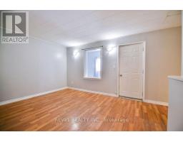 Living room - 175 177 Elm Street S, Timmins, ON P4N1W7 Photo 5