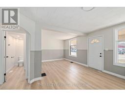 Living room - 165 Sunset Drive, St Thomas, ON N5R3C1 Photo 4