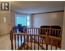 Living room - 79 Lakeview Crescent, Lac La Biche, AB T0A2C0 Photo 5