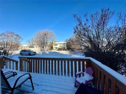 Living room - 222 Head Avenue, The Pas, MB R9A1L6 Photo 2