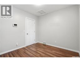 Bedroom - 1056 Mctavish Street, Regina, SK S4T3V3 Photo 3