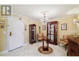 Primary Bedroom - 407 9235 Jane Street, Vaughan, ON L6A0J8 Photo 3