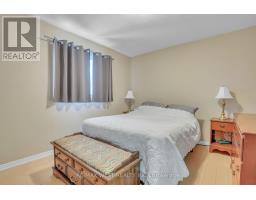 Bedroom 3 - 408 Couchiching Point Road, Orillia, ON L3V6P6 Photo 5