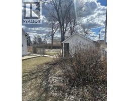 4pc Bathroom - 204 Grand Avenue, Carmangay, AB T0L0N0 Photo 4