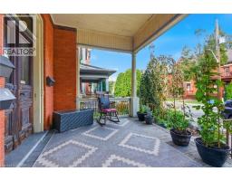 Eat in kitchen - 30 Ontario Avenue, Hamilton, ON L8N2X2 Photo 4