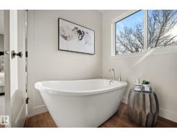 Kitchen - 10 Grayson Green, Stony Plain, AB T7Z0A0 Photo 3