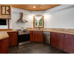 Entrance - 1306 Harrison Way, Gabriola Island, BC V0R1X2 Photo 5