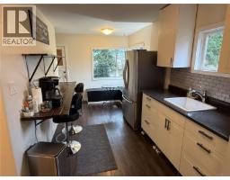 Kitchen - 308 Holly Ave, Nanaimo, BC V9S3M2 Photo 3