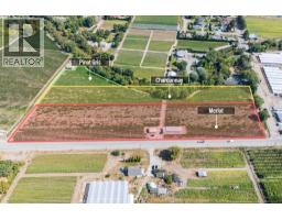 Primary Bedroom - 7337 Highway 97, Oliver, BC V0H1T5 Photo 3