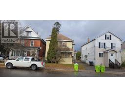 162 Albert St W, Sault Ste Marie, ON P6A1B4 Photo 3