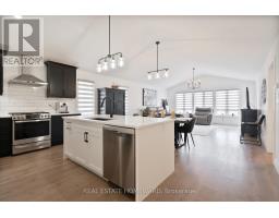 Living room - 2150 Thornicroft Crescent, London South, ON N6P1T7 Photo 3