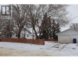 Dining room - 102 1st Avenue E, Coronach, SK S0H0Z0 Photo 3