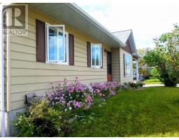 Primary Bedroom - 12 Wendego St, Manitouwadge, ON P0T2C0 Photo 2