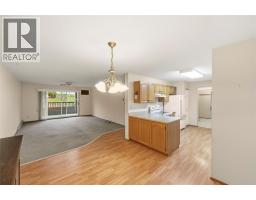 4pc Bathroom - 262 Kinney Avenue Unit 102, Penticton, BC V2A3N9 Photo 5
