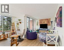 Kitchen - 206 327 Maitland St, Victoria, BC V9A7G7 Photo 3