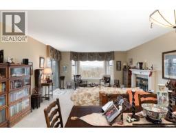 Bedroom - 5 1356 Slater St, Saanich, BC V8X2P9 Photo 5