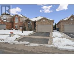 Living room - 65 Norton Drive, Guelph, ON N1E7K8 Photo 2