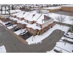 4pc Bathroom - 171 Highbury Drive Unit 6, Stoney Creek, ON L8J3Y9 Photo 4
