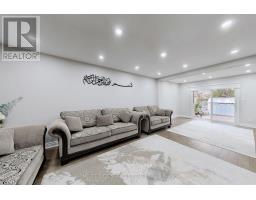 Primary Bedroom - 15 Glen Echo Court, Brampton, ON L6S5T9 Photo 4