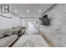 Bedroom 2 - 15 Glen Echo Court, Brampton, ON L6S5T9 Photo 5