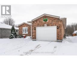 Living room - 56 Trailside Court, St Marys, ON N4X1E6 Photo 4