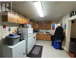 Kitchen - 627 Vickers St S, Thunder Bay, ON P7E1K2 Photo 3