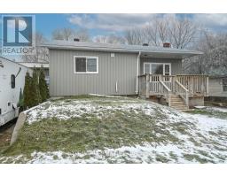 Dining room - 7510 Roger Stevens Drive, Montague, ON K7A4X9 Photo 2