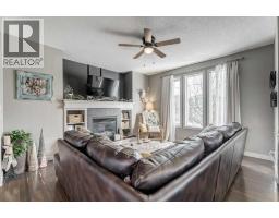 Foyer - 1326 Ravenswood Drive Se, Airdrie, AB T2A0P8 Photo 4