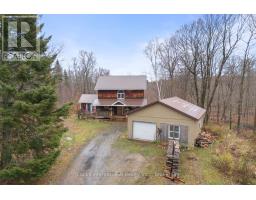 Bedroom - 621 Chapman Strong Road, Strong, ON P0A1Z0 Photo 2