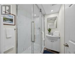 Living room - 2420 Ridge Road W, Oromedonte, ON L0L2L0 Photo 5