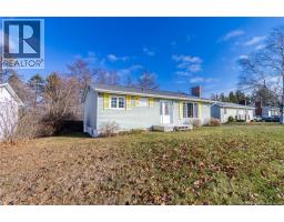 3pc Bathroom - 147 Flemming Road, Skyline Acres, NB E3B5J8 Photo 5