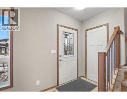 Dining room - 13 Crimson Court, Blackfalds, AB T4M0A7 Photo 2