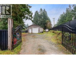 Bathroom - 2209 Morland Rd, Nanaimo, BC V9X1J5 Photo 2