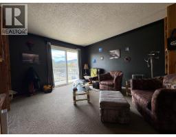 Living room - 1703 Menzies Street Unit 305, Merritt, BC V1K1K4 Photo 4