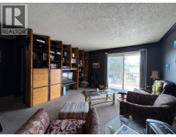 Kitchen - 1703 Menzies Street Unit 305, Merritt, BC V1K1K4 Photo 5