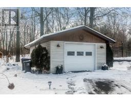 Bedroom 2 - 18 Sallows Drive, Tay, ON L0K2A0 Photo 4