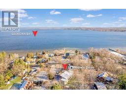 Living room - 18 Sallows Drive, Tay, ON L0K2A0 Photo 2